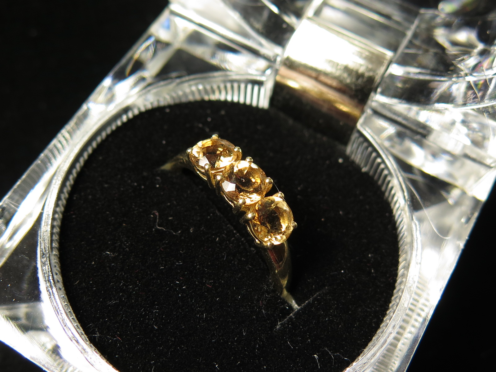 9ct Gold 3 stone Citrine Ring size R weight 2.0 grams