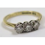 18ct Gold 3 Stone Diamond Ring approx 0.50ct weight size O weight 2.6 grams