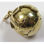 9ct Gold Masonic folding Ball weight 8.2 grams