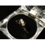 18ct gold 3 stone Diamond Ring approx 0.30 ct weight size J weight 1.8 grams