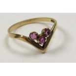 9ct Gold Wishbone Ring set with Amethysts size N weight 1.4 grams