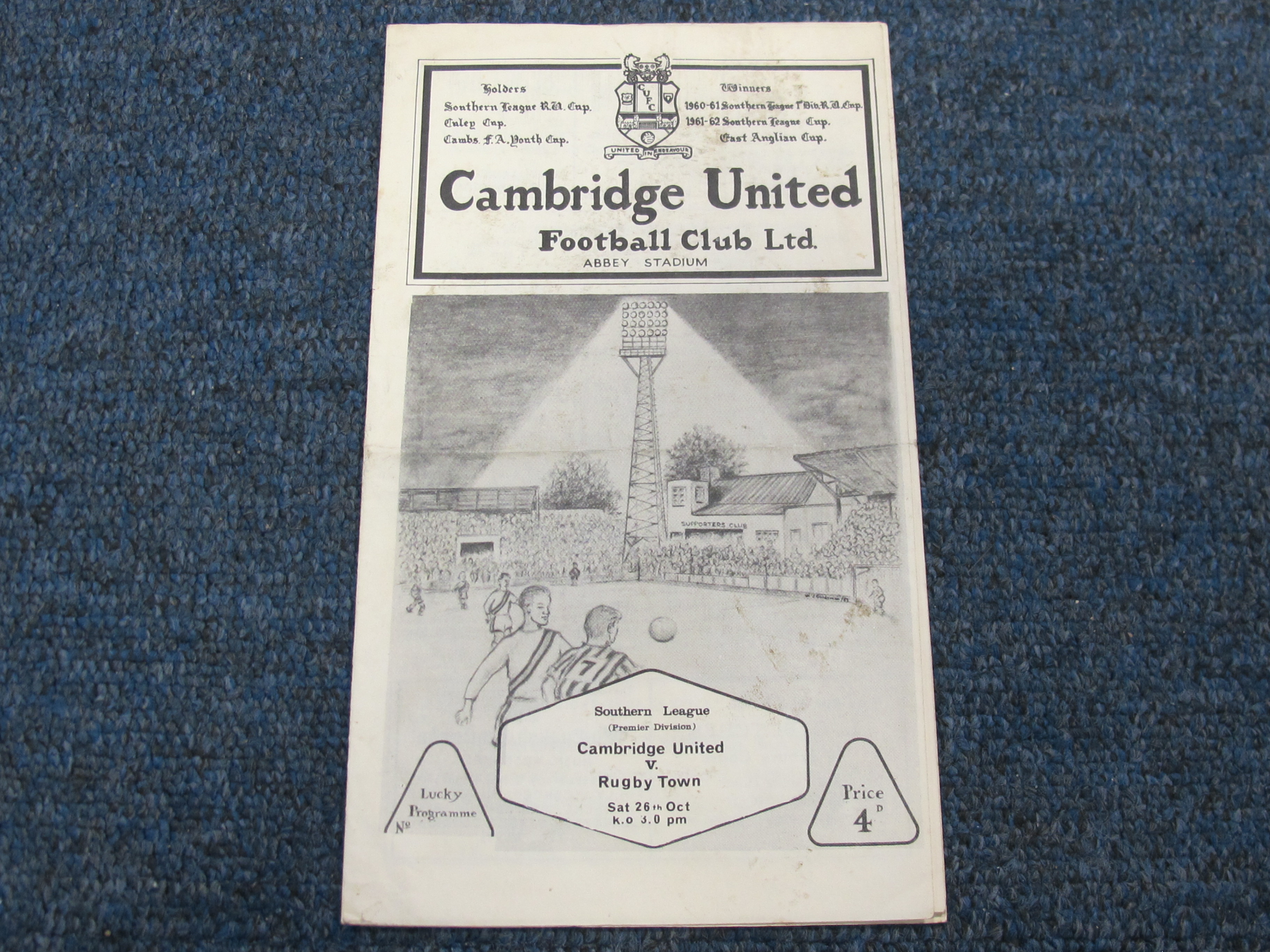 Cambridge Utd v Rugby Town 26/10/1963 S/L, fully autographed by 11 Cambridge players