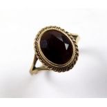 9ct Gold Ring set with Garnet size M weight 3.1 grams