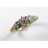 18ct Gold and Platinum Solitare Diamond Ring size L weight 1.9 grams