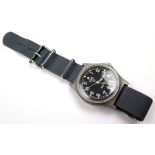 CWC military stainless steel gentleman`s wristwatch, Navy issue dated 1989. The black dial with