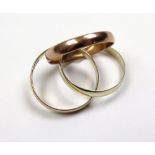 9ct Gold three colour three band Russian wedding Ring weight 3.9 grams