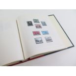 Art - fine collection of Art on stamps, World range in album. Nice lot