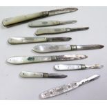 Collection of nine Mother of Pearl Silver Blade Fruit Knives of various sizes