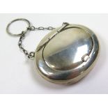 Silver Compact Case on a hanging Chain h/m Chester 1921