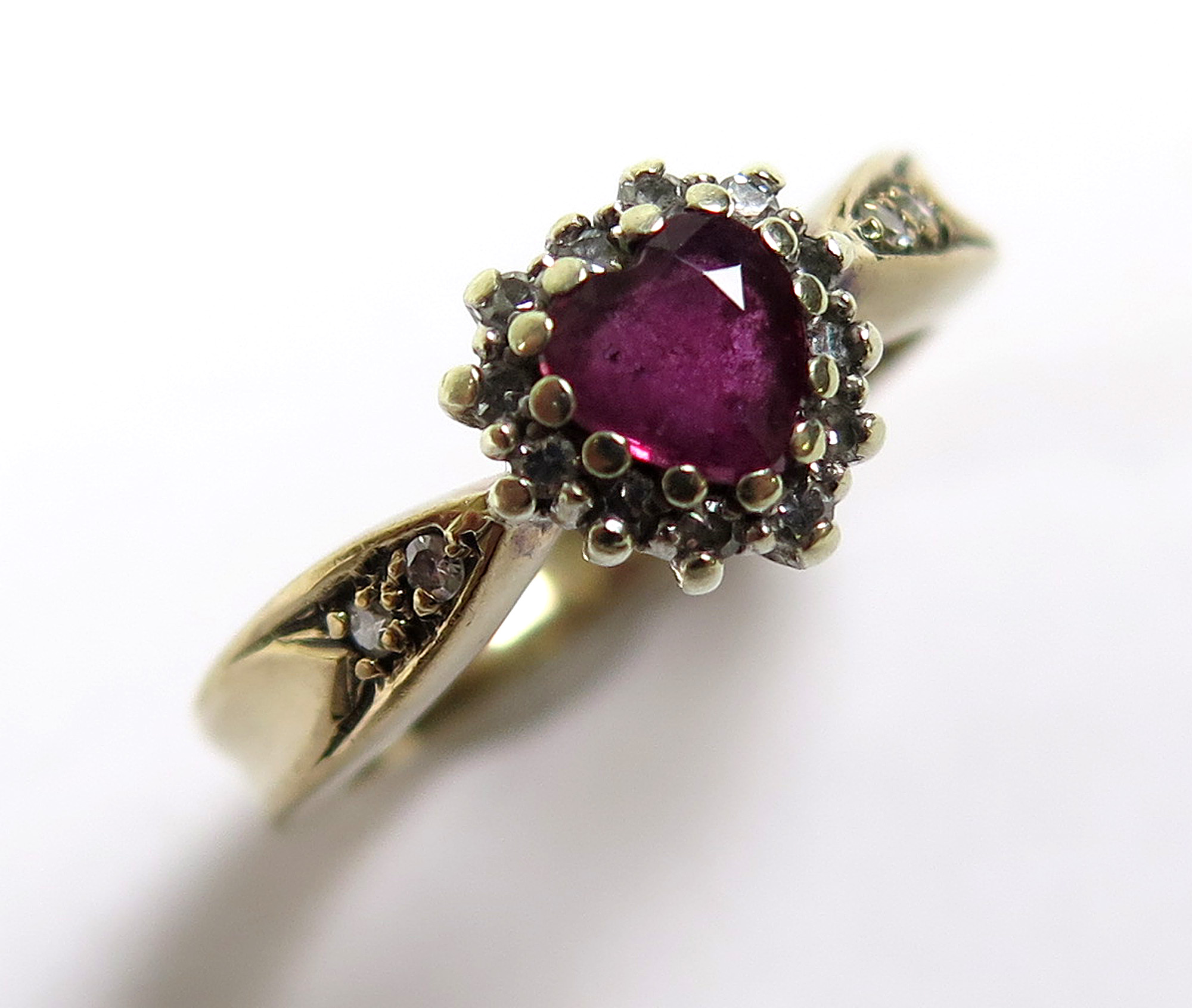 9ct Gold Ring set with heart shaped Ruby surrounded by Diamonds size I weight 2.7 grams