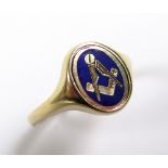 9ct Gold Gents swivel Masonic Ring in Blue enamel size Y weight 5.7 grams