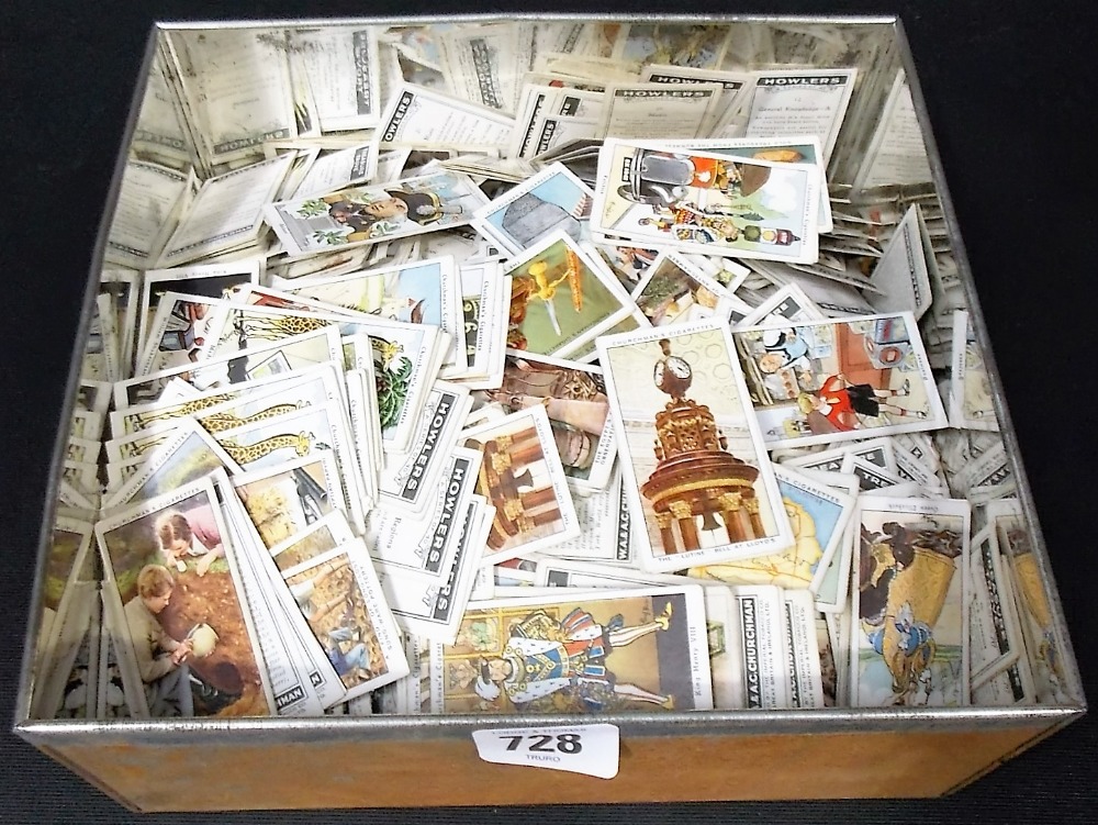 Quantity of mainly Churchman cigarette cards