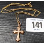 9ct gold foliate engraved cross pendant upon 9ct belcher necklace, weight overall 2.6g