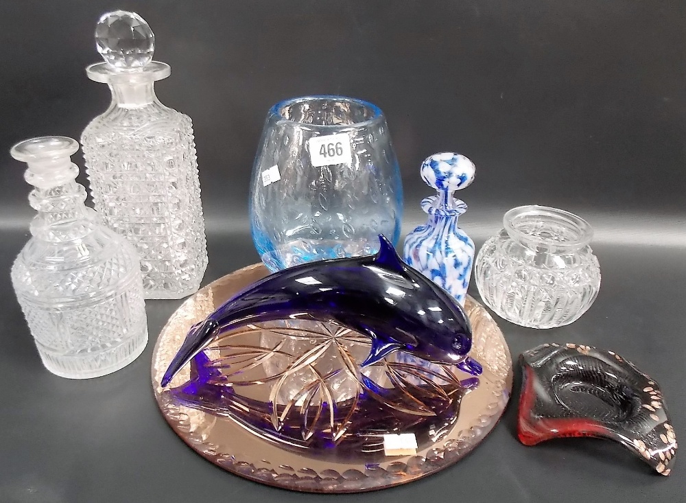 Various glass to include an ovoid pale blue glass vase with bubble inclusions and a peach glass cake