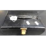 Early 20th Century leather covered jewellery box containing a quantity of good costume jewellery