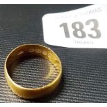 22ct gold wedding band, weight 3.9g approx.