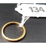 22ct gold lady's wedding band, weight 2.4g approx