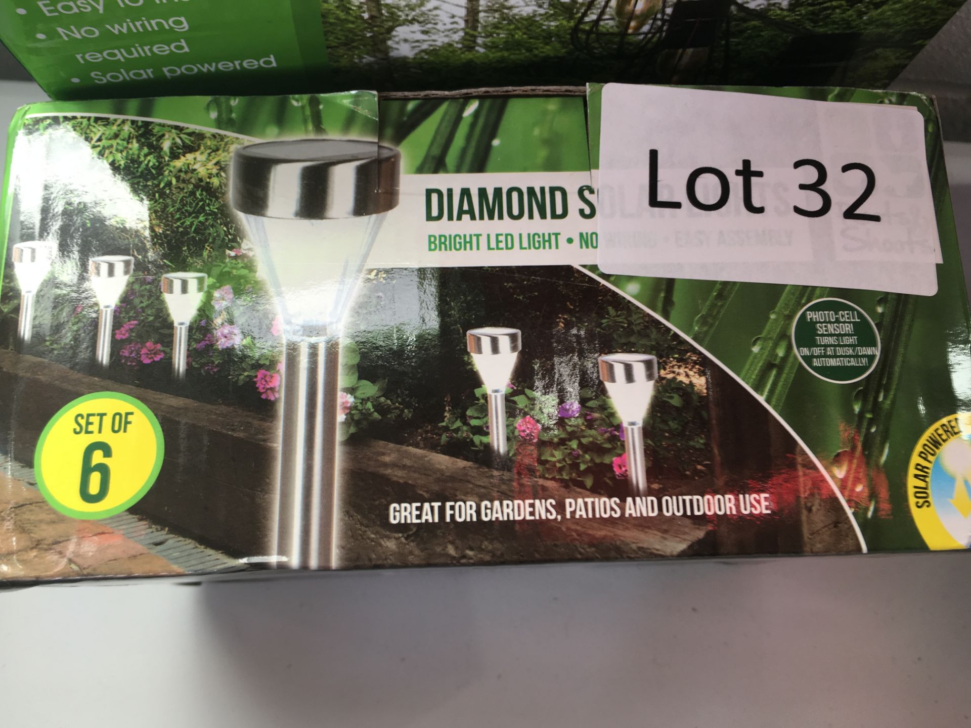 Set of 6 diamond solar lights. Bad packaging. - Image 2 of 2