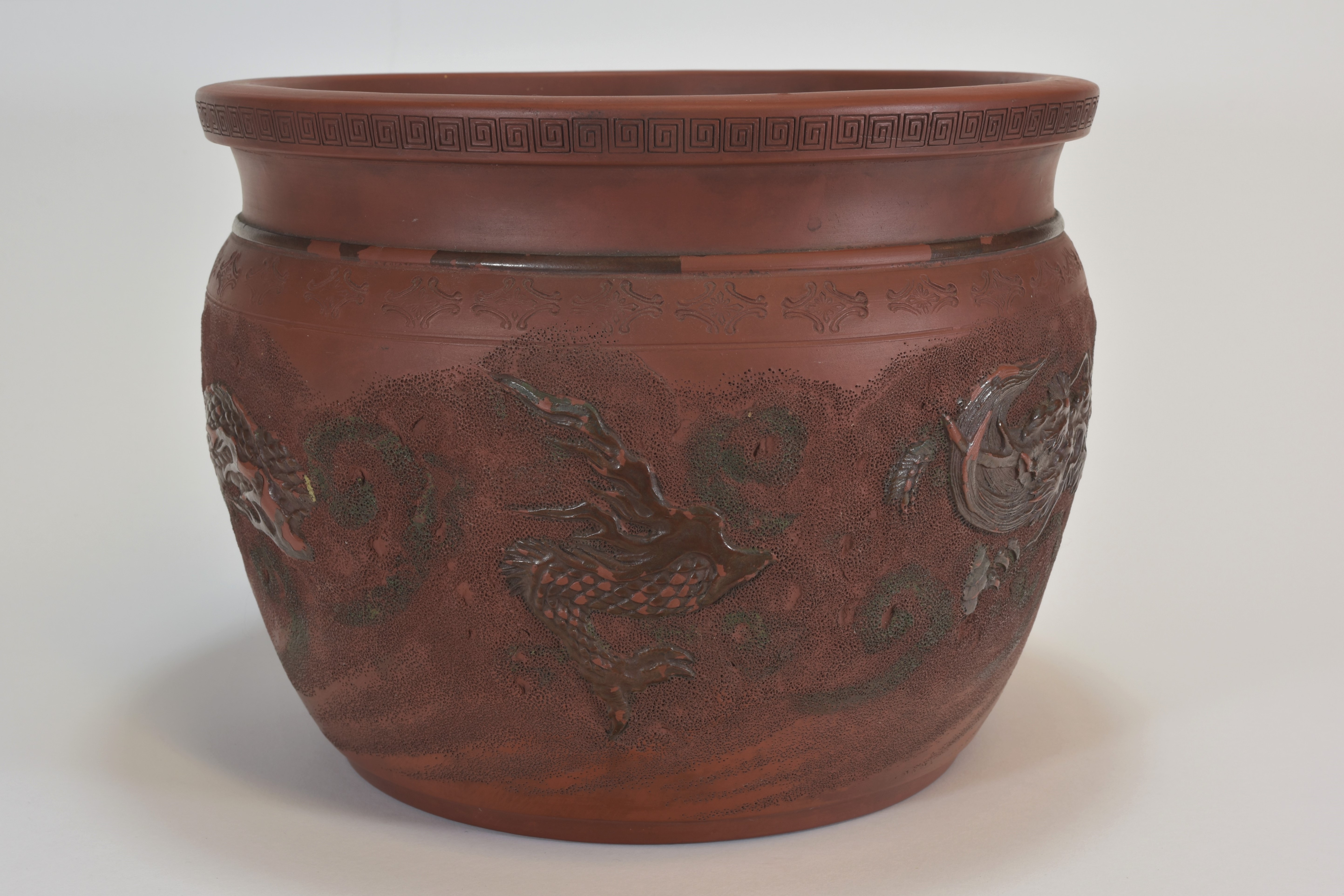 A Japanese red pottery dragon pot 28cm二十世紀 日本紅胎（仿宜興）花盆