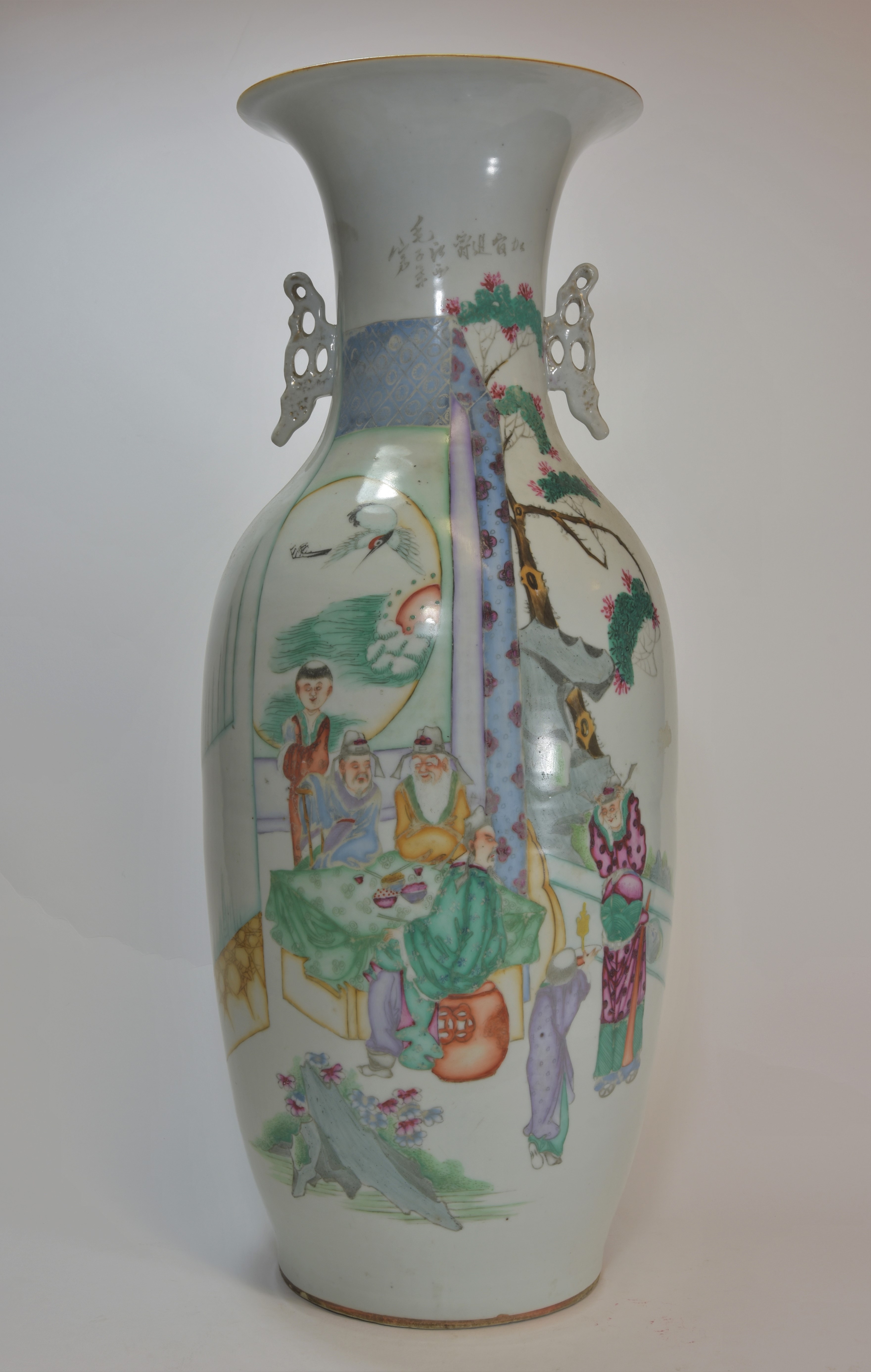 An early 20th century Famille rose vase 59cm 文革時代 粉彩人物花瓶