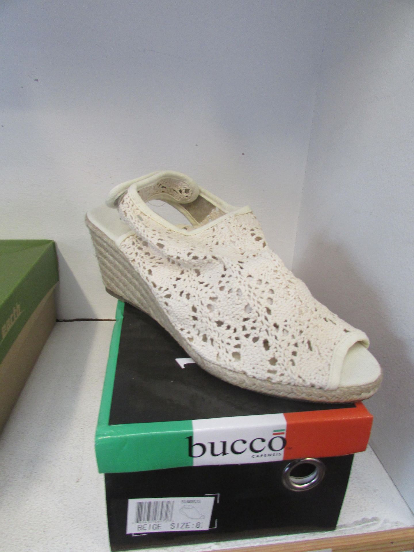 Bucco Summus Beige Wedge UK Size 6.5