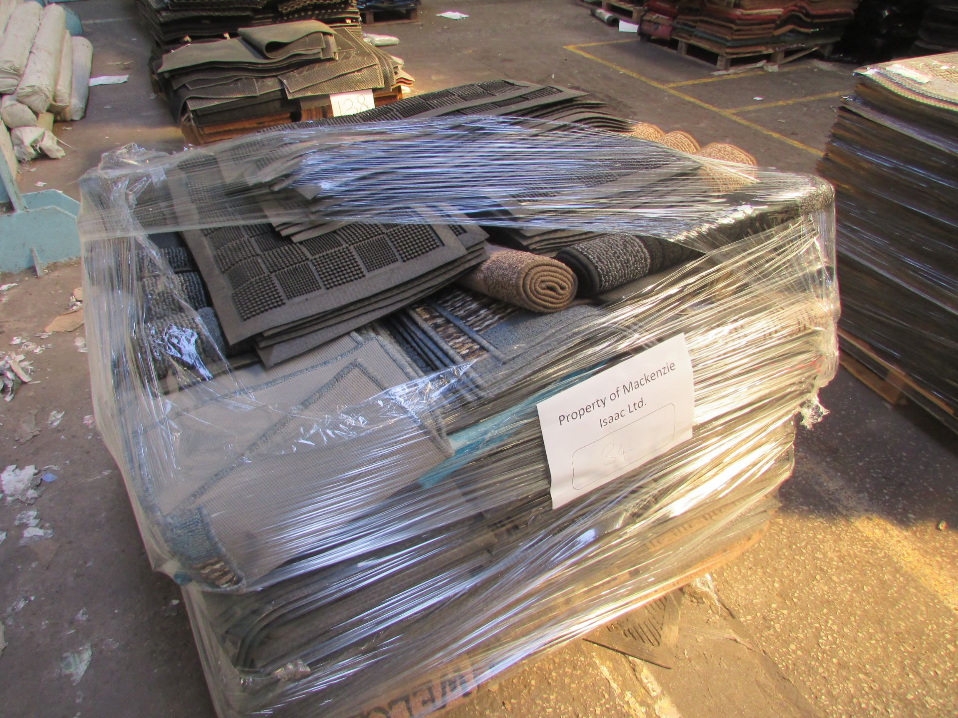 Approx 500 Various Mats Inc Rubber Trellis, Hallway Runners & More