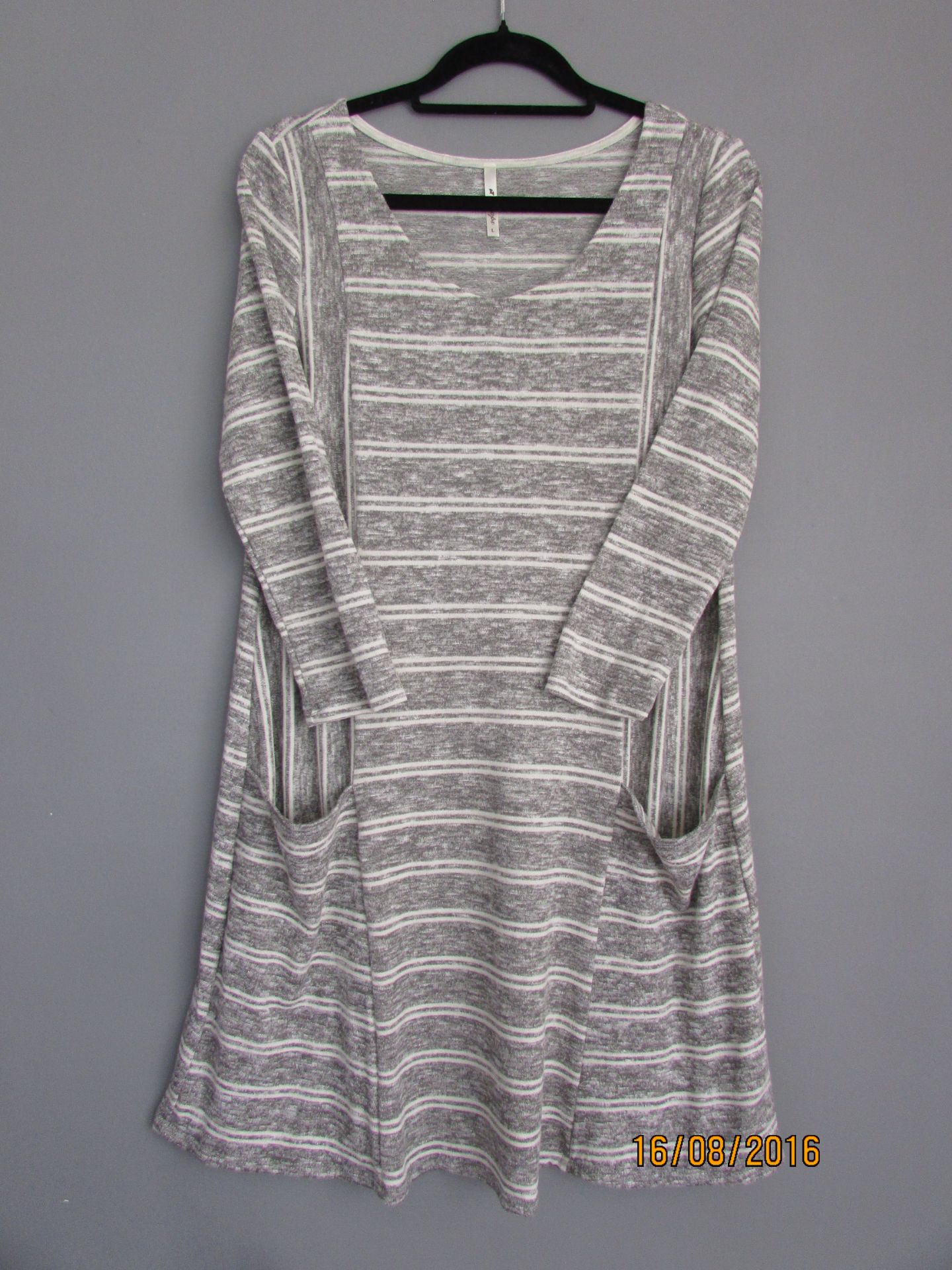 Brand New 42 Pops Grey Stripe Pocket Top Us Size L