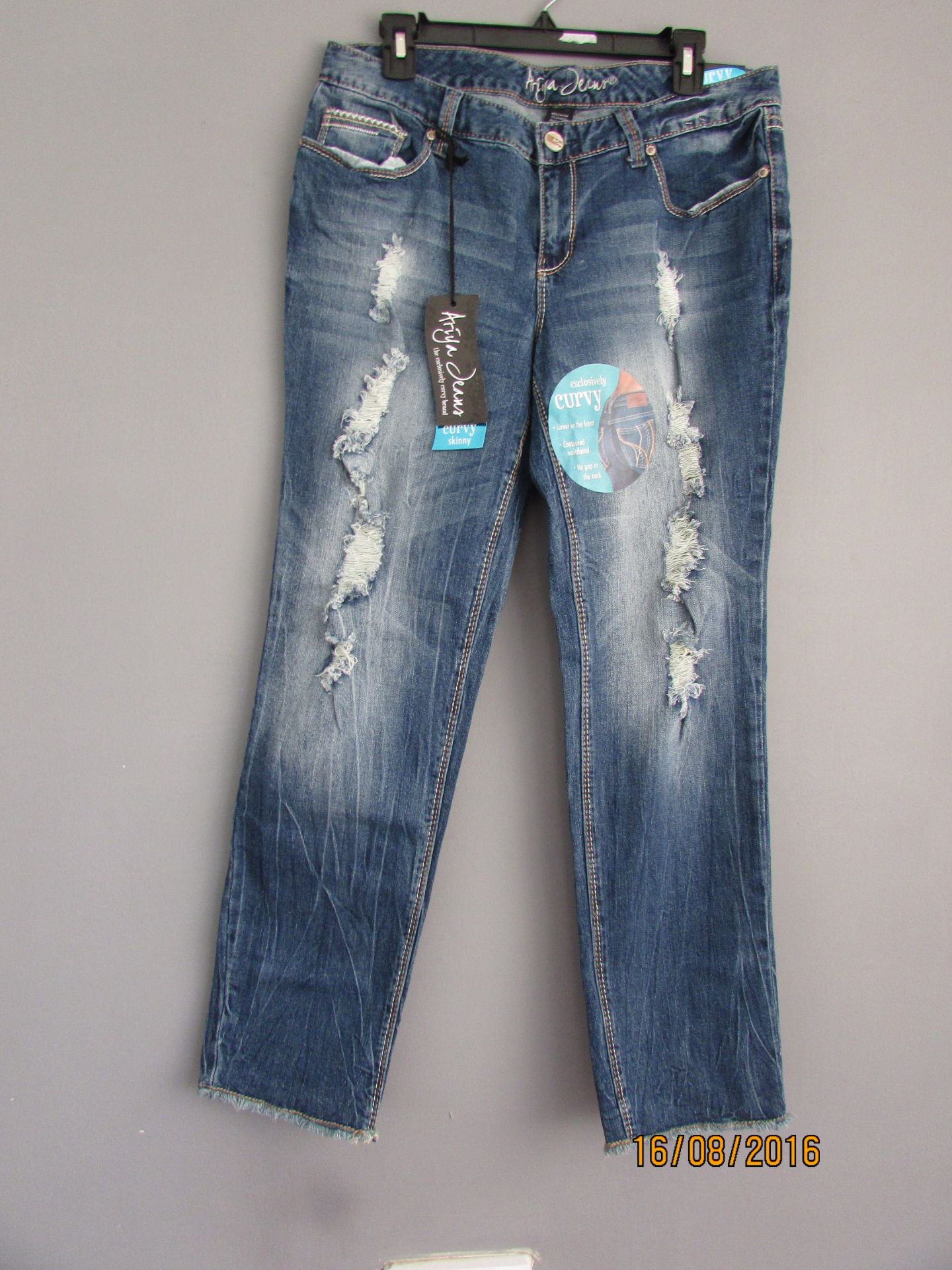 Brand New Ariya Jeans Distressed Curvy Skinny Jeans Us Size Regular 13/14 31"Inside Seam