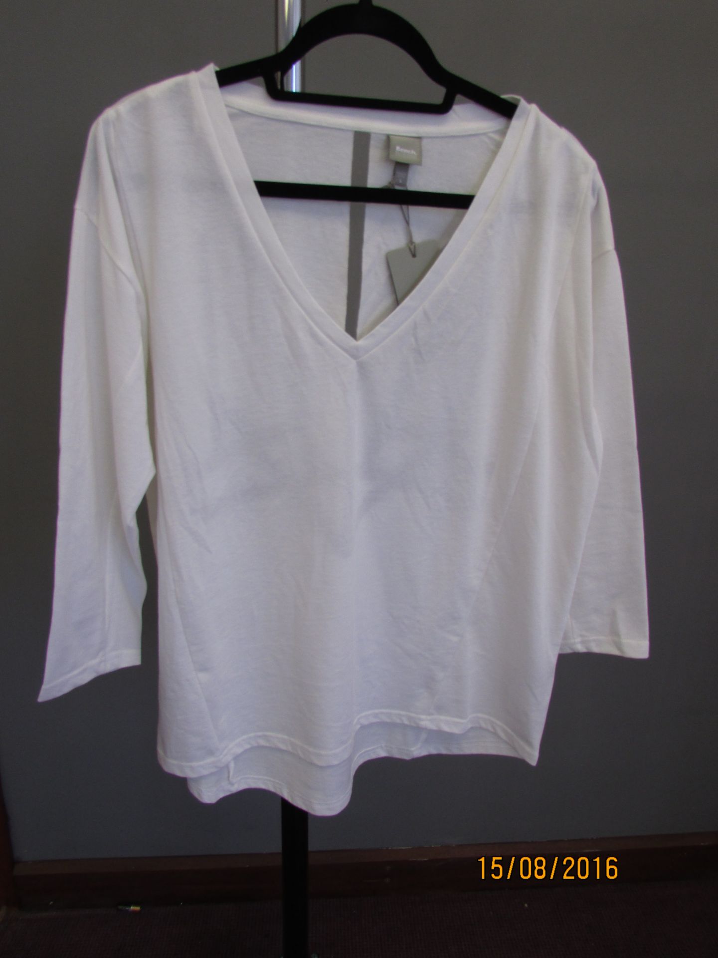 Brand New Bench White Elude Mesh Back V Neck Tee Shirt Us Size L