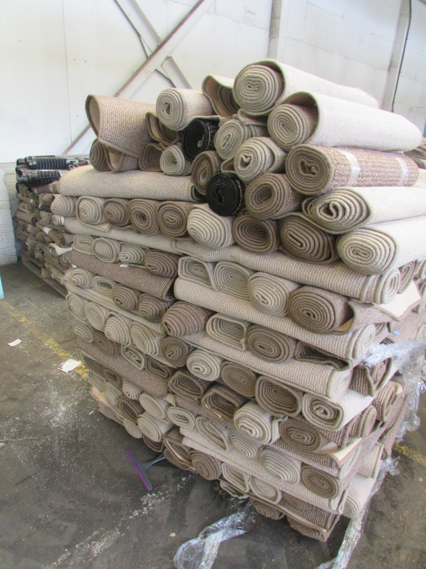 Approx 150 Oxford Machine Washable Runner Mats