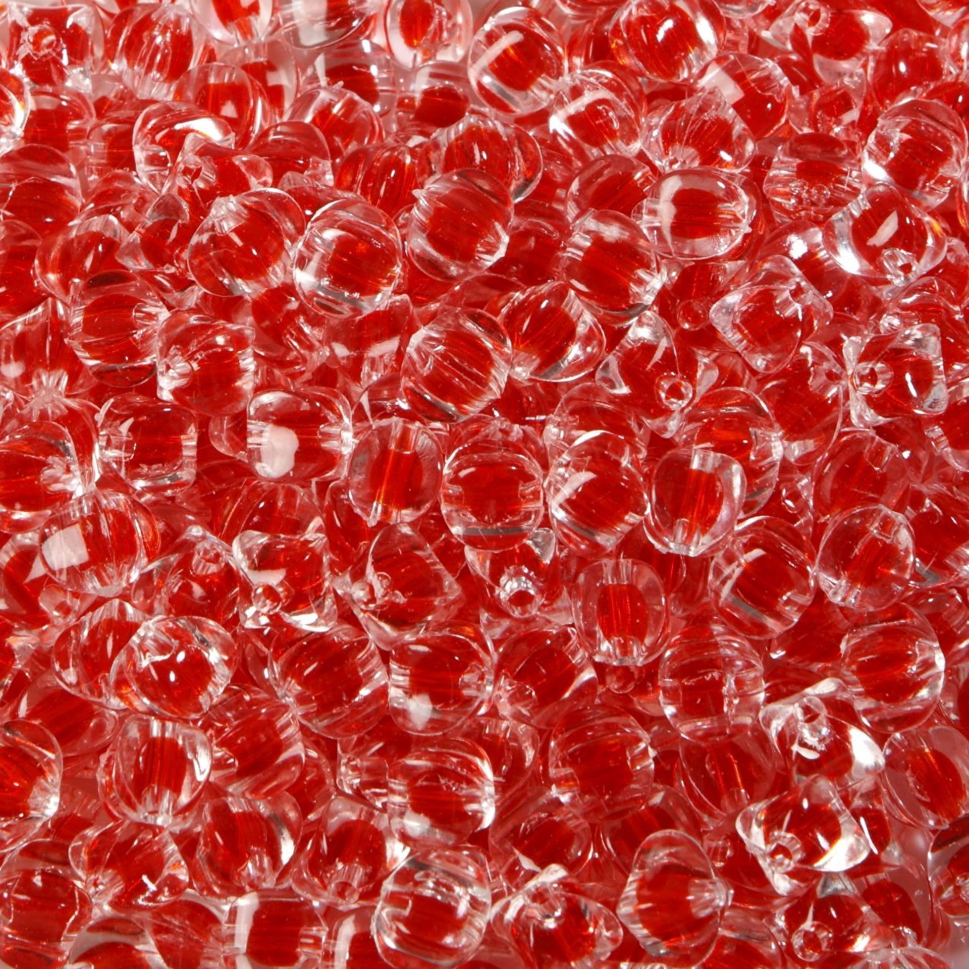 20 Bags (approx 30,000) of translucent craft 8mm beads in the shapes of stars. Mix of 6 colours. - Image 3 of 7