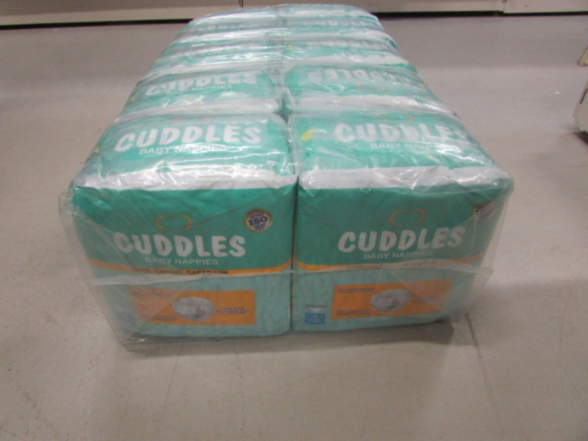 5 x Outer Carton, 10 Packs In An Outer, 18 Nappies in A Pack (900 Nappies In Total) [Size 3]