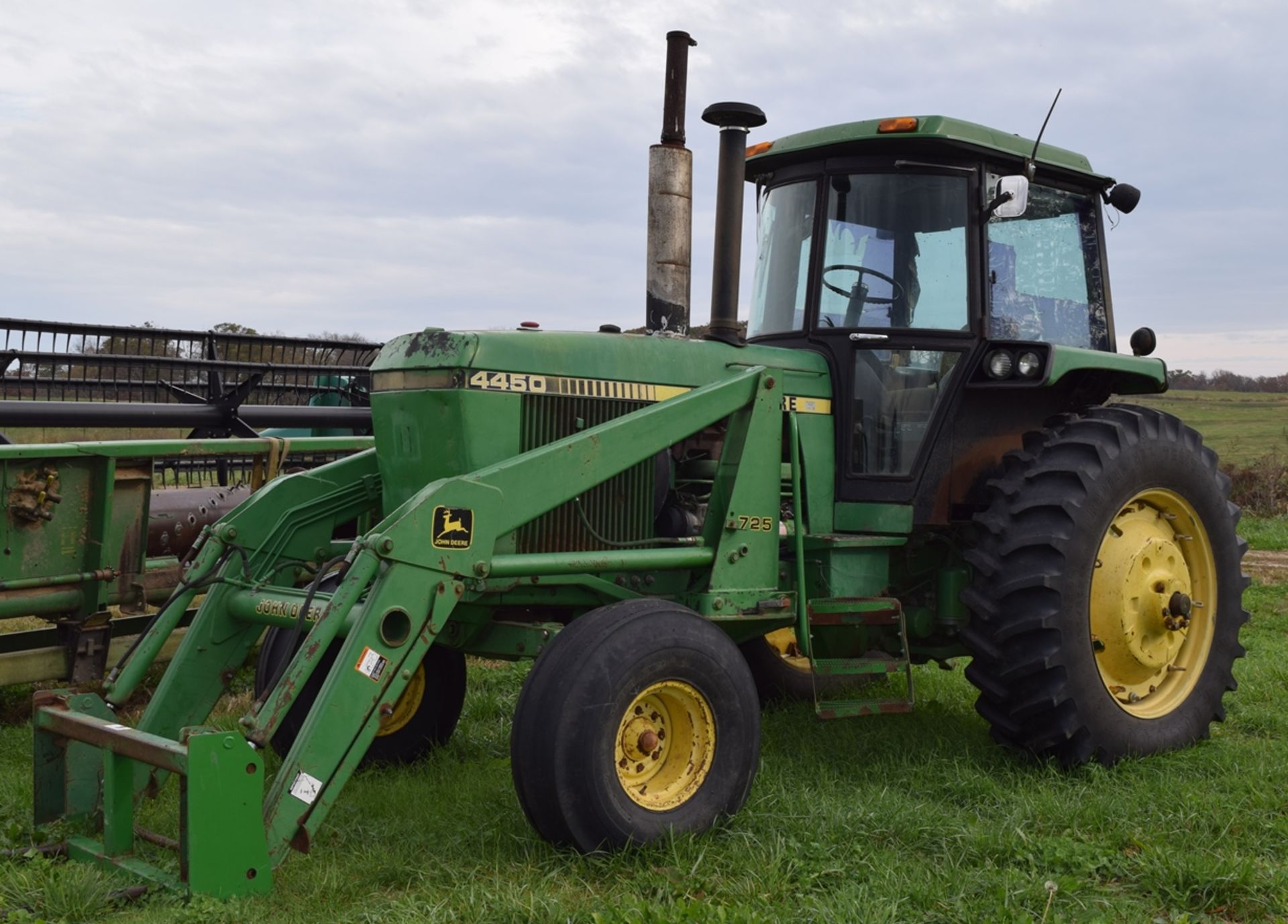 John Deere 4450 Tractor w/ 725 Loader