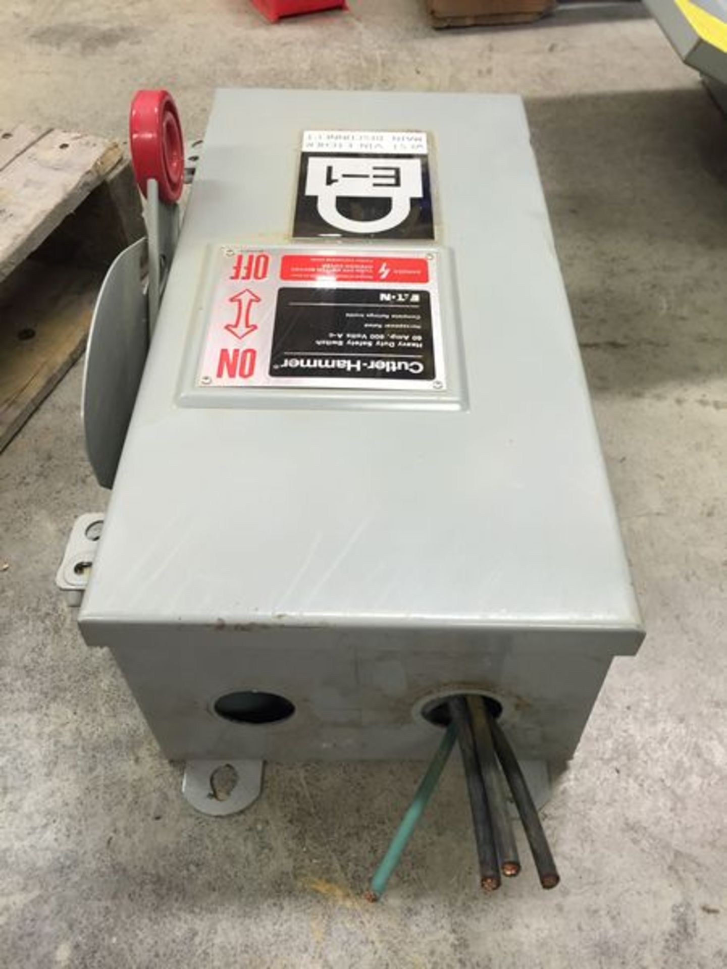 Cutler- Hammer Heavy Duty 60 AMP Disconnect Series B DH362NDK - Image 5 of 5