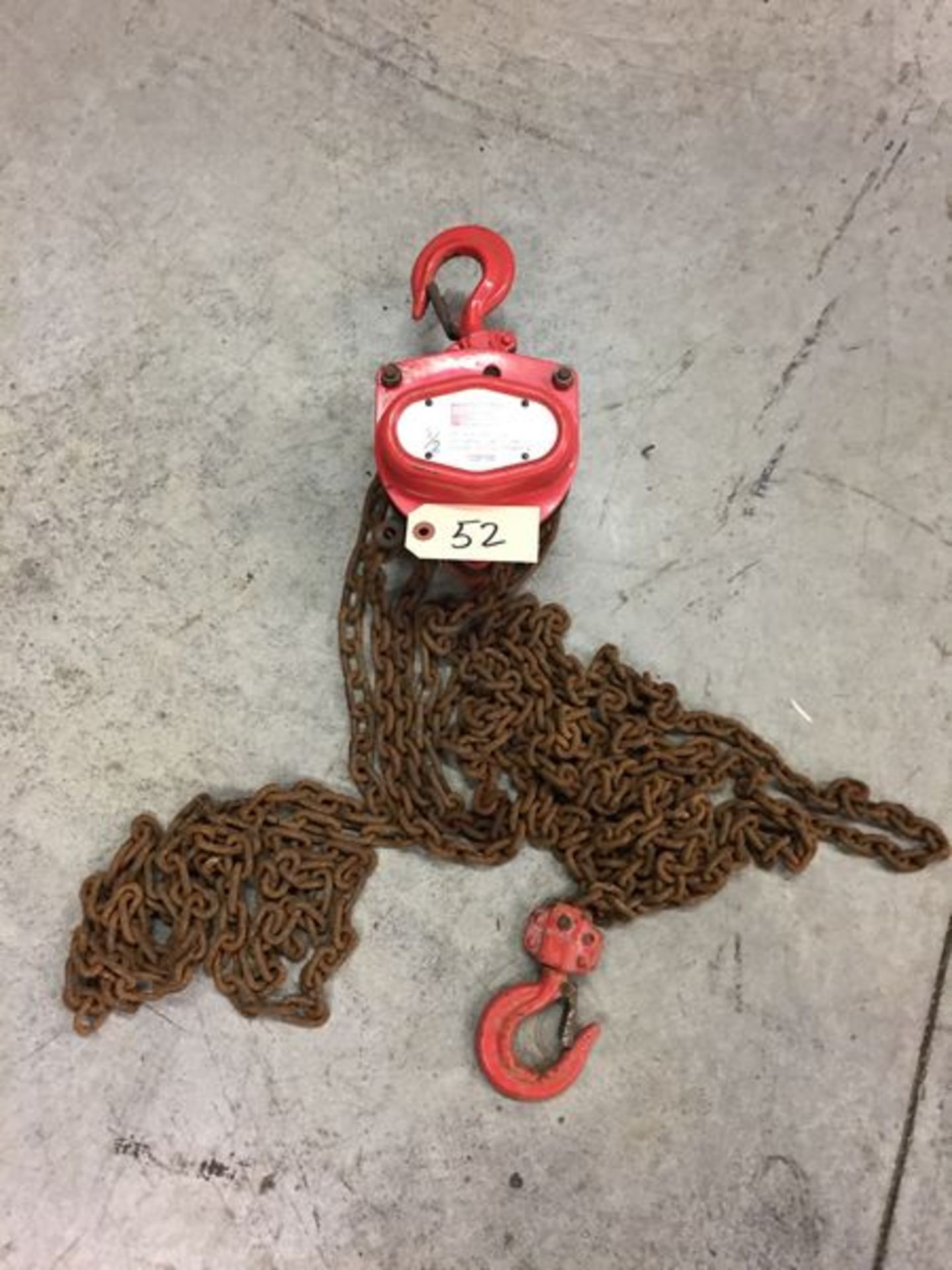 Dayton 1/2 Ton Chain Hoist Model 1VW52