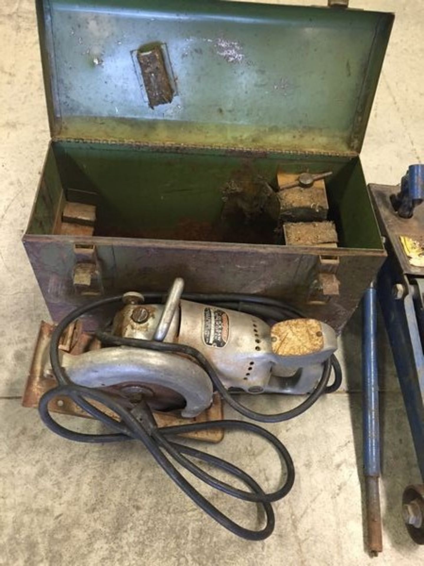 Lot of Tools Milwaukee Band Saw, Bender, Quick Saw, Jack - Image 3 of 5