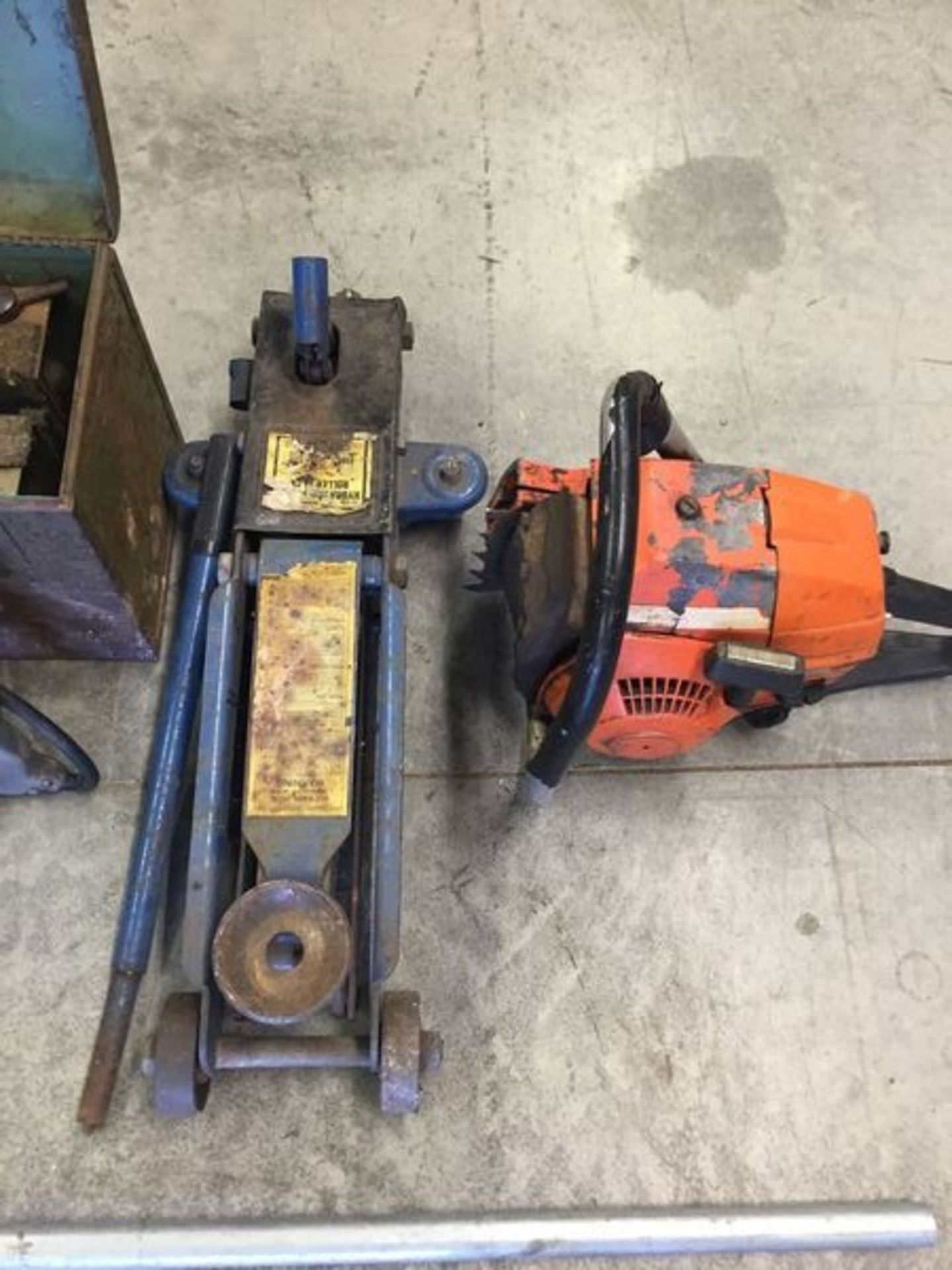 Lot of Tools Milwaukee Band Saw, Bender, Quick Saw, Jack - Image 4 of 5