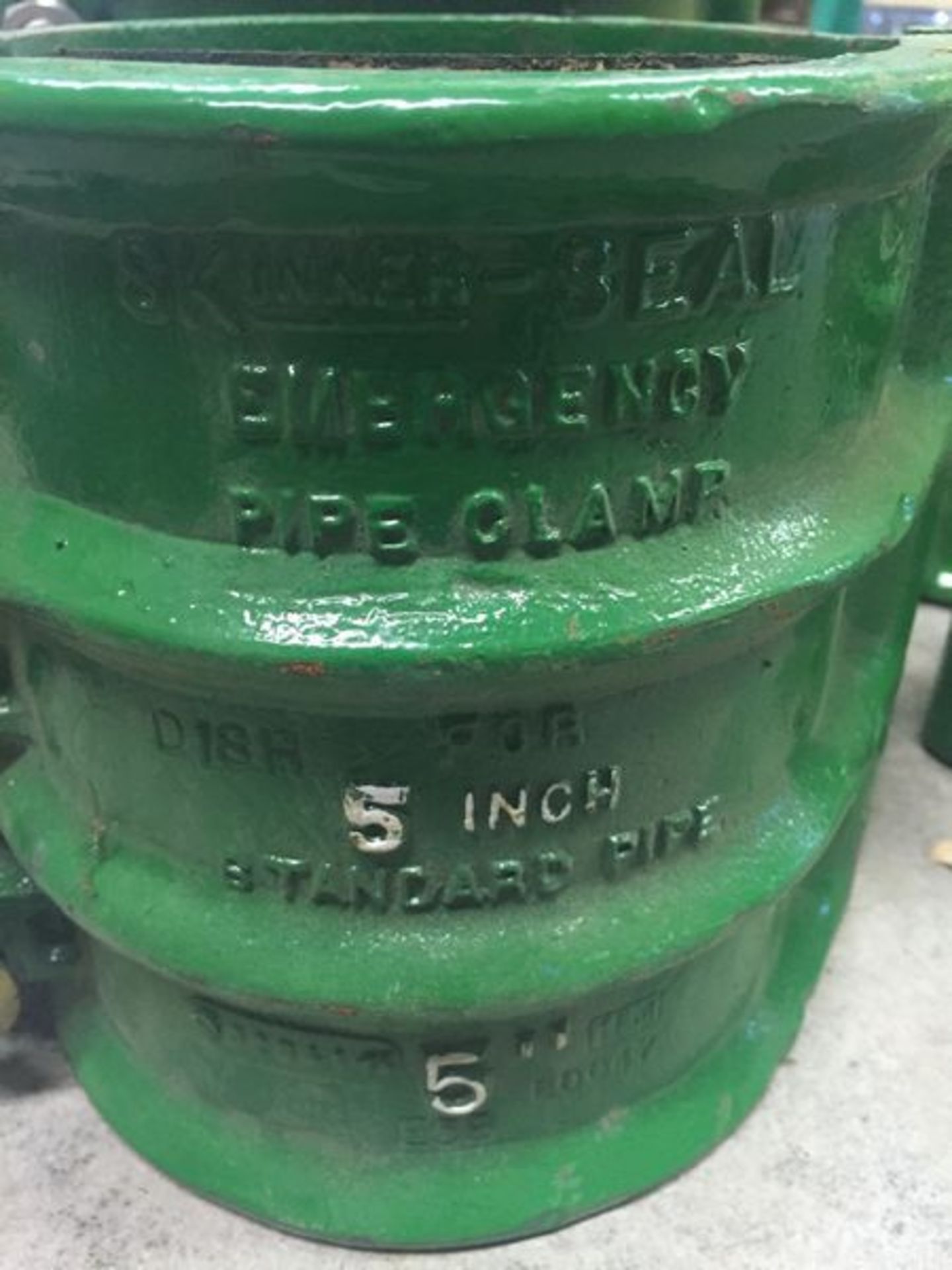 Set of Skinner Seal Emergency Waterline Pipe Clamps - Image 4 of 7