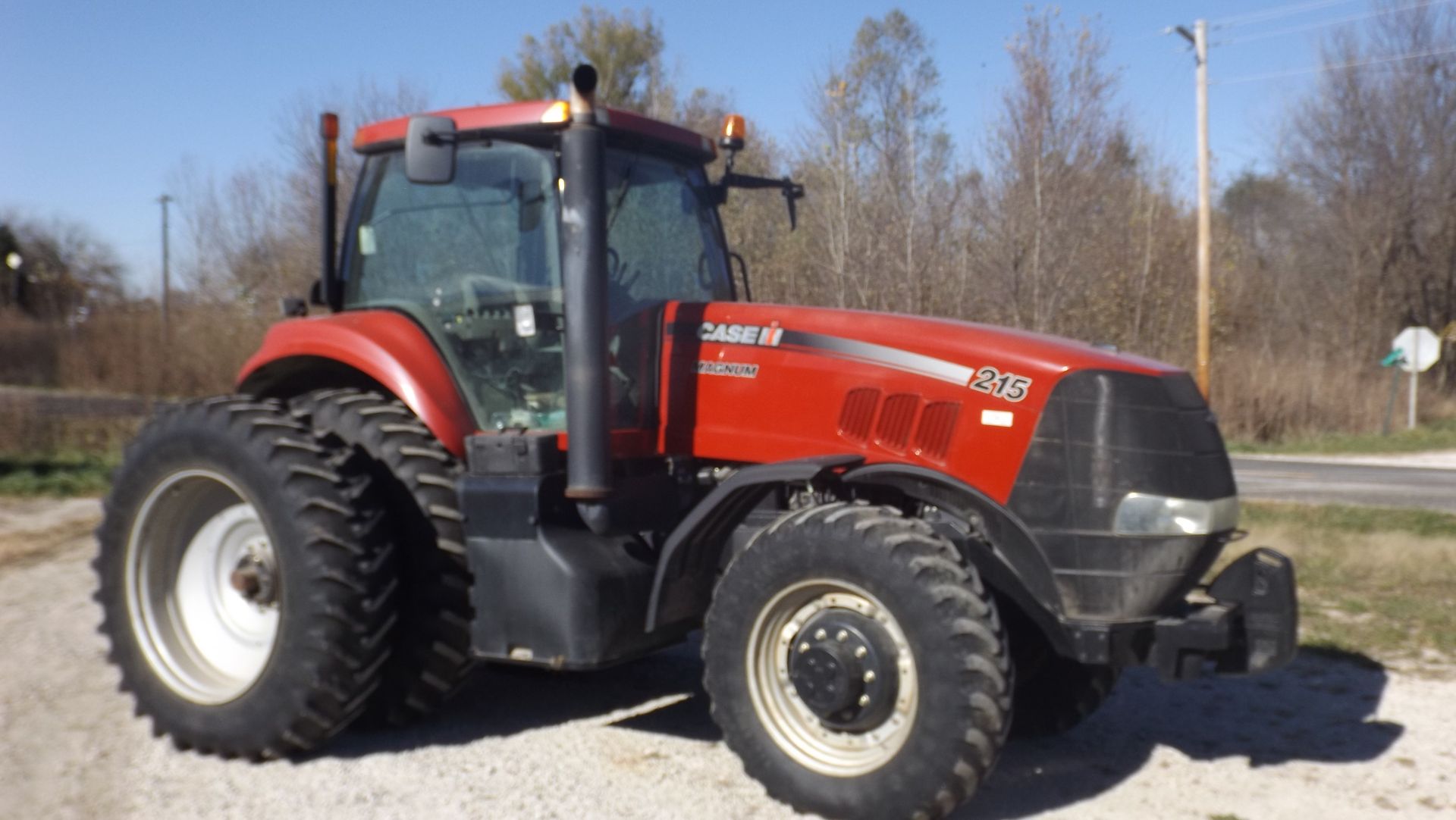 2009 CASE-IH 215 Magnum ADS MFWD Tractor, 18/4 PS Trans, 4 outlets, 1000 PTO, 480/80R42 Firestone