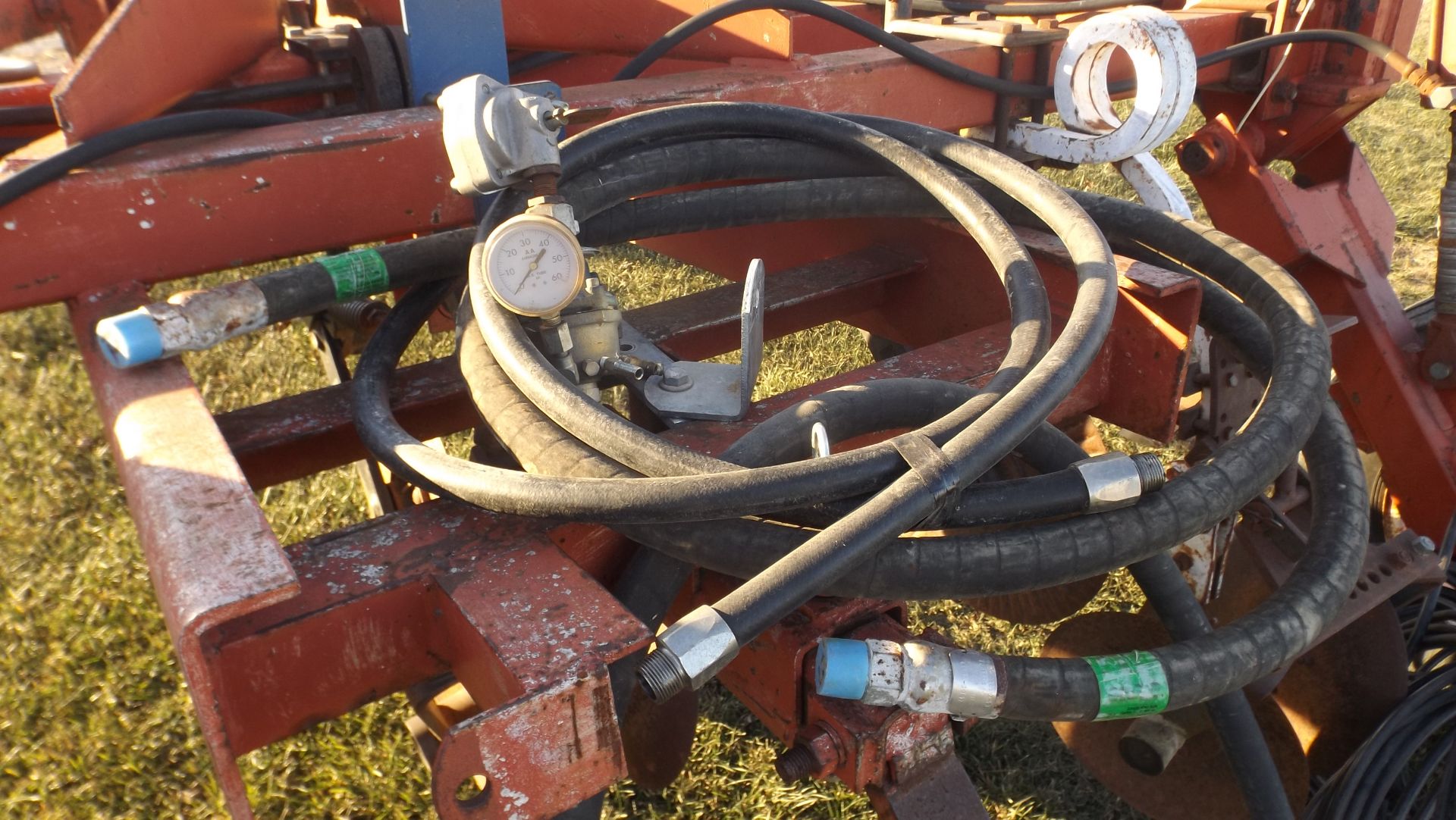 10 Knife Anhydrous applicator, pull type, work in progress, sells complete with parts - Image 3 of 4