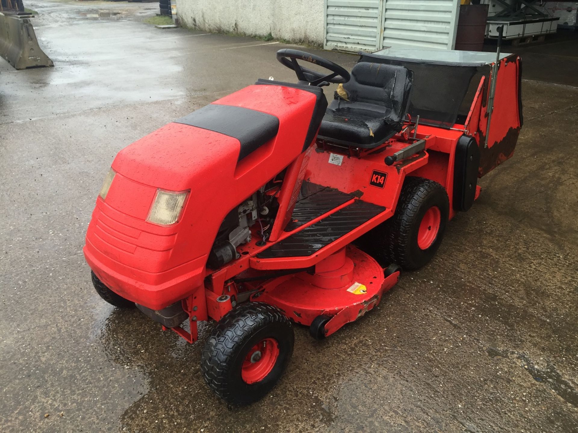 COUNTAX K14 RIDE-ON MOWER *NO VAT* - Image 3 of 13