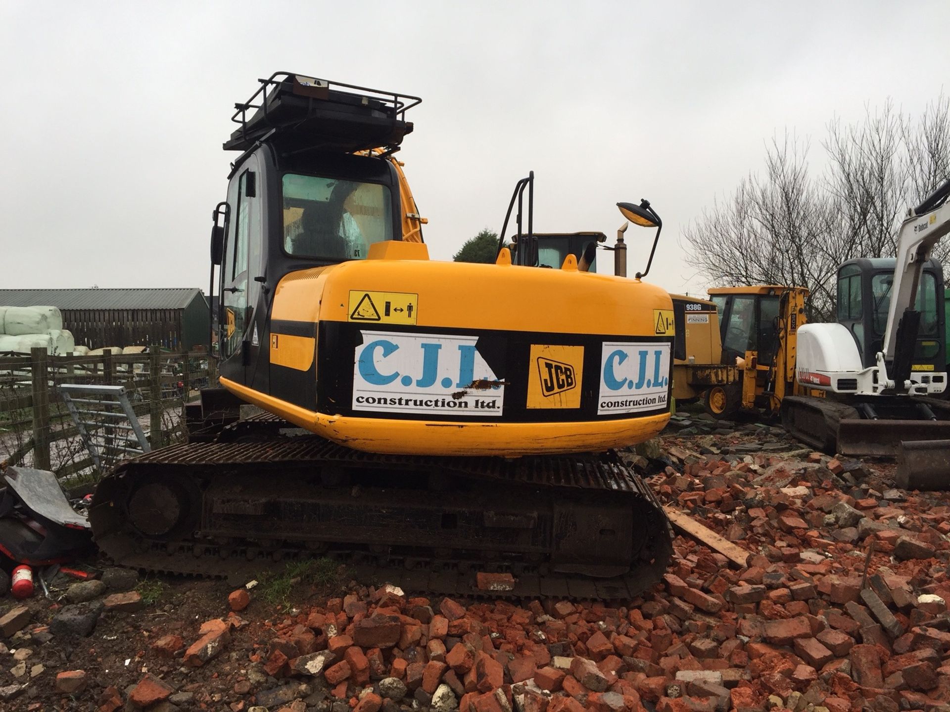 DS - 2011 JCB TRACKED EXCAVATOR JS145LC - Image 2 of 9