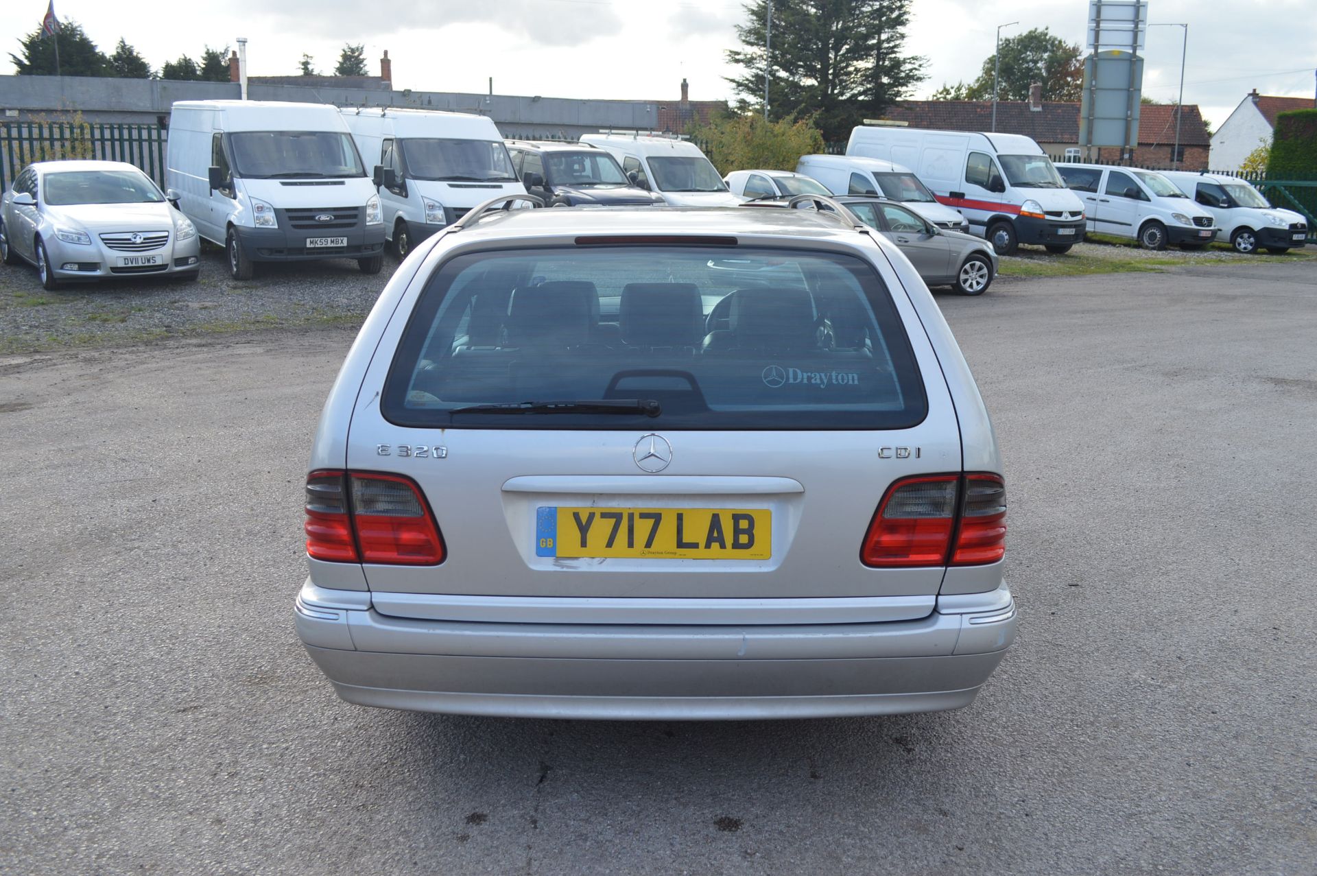 2001/Y REG MERCEDES E320 CDI AVANTGARDE AUTOMATIC - 7 SEATER *NO VAT* - Image 7 of 31