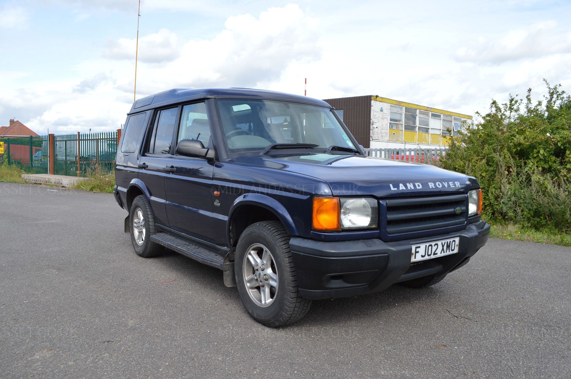 2002/02 REG LAND ROVER DISCOVERY TD5 LIGHT 4X4 COMMERCIAL / SPECIAL VEHICLES 5 SEATER