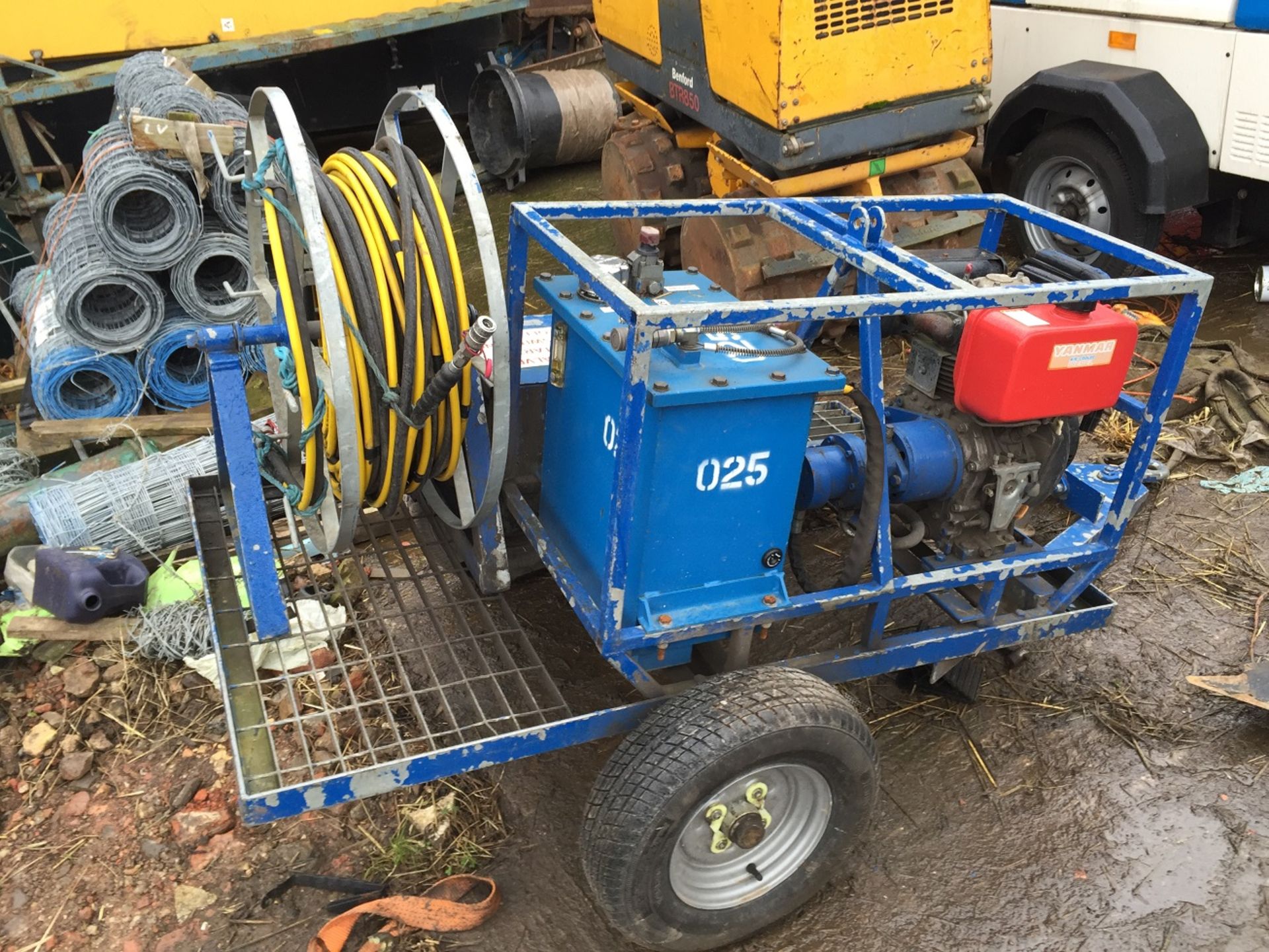HYDRAULIC POWER PACK ON GALVANISED FAST TOW TRAILER - Image 6 of 8