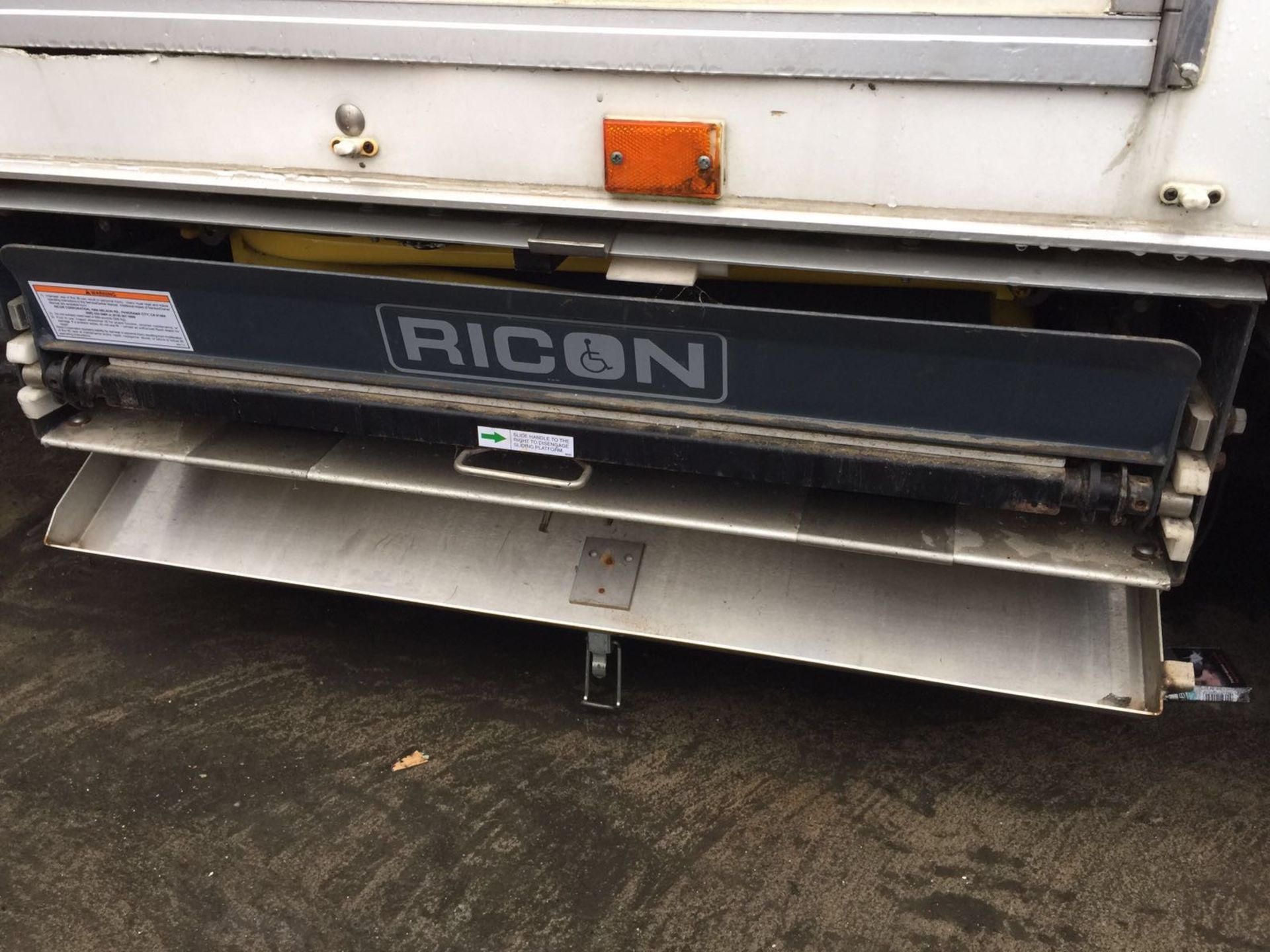 TWIN AXLE EXHIBITION / CATERING TRAILER WITH RICON DISABLED LIFT - Image 11 of 30