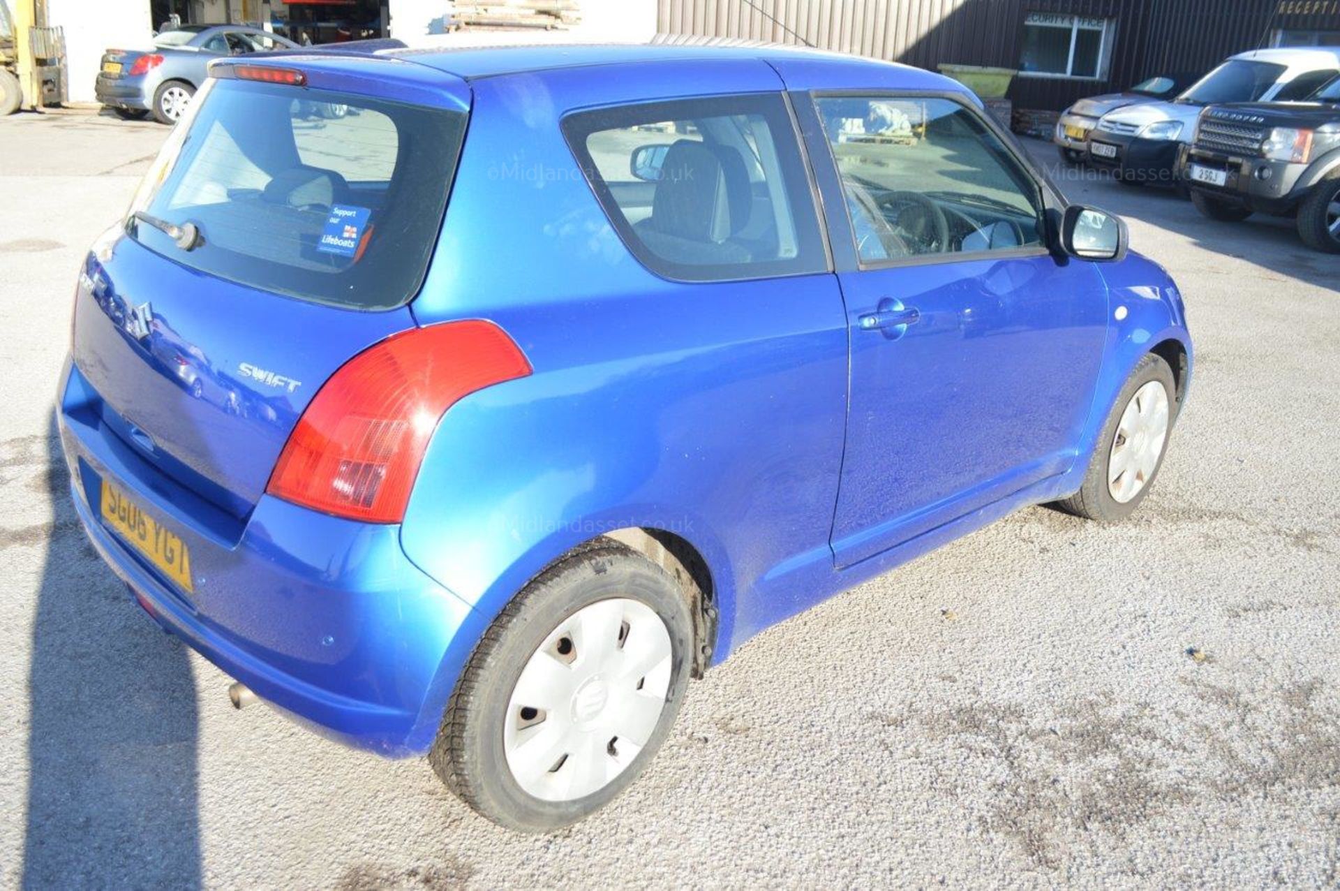 2006/06 REG SUZUKI SWIFT GL BLUE 3 DOOR *NO VAT* - Image 6 of 19