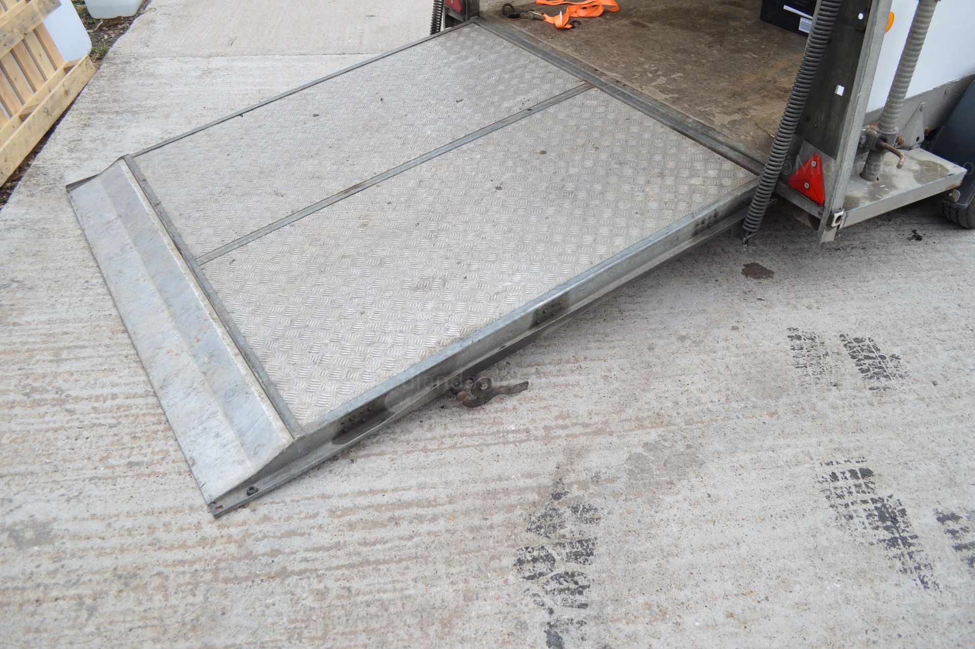 IFOR WILLIAMS TWIN AXLE BOX TRAILER *NO VAT* - Image 17 of 18