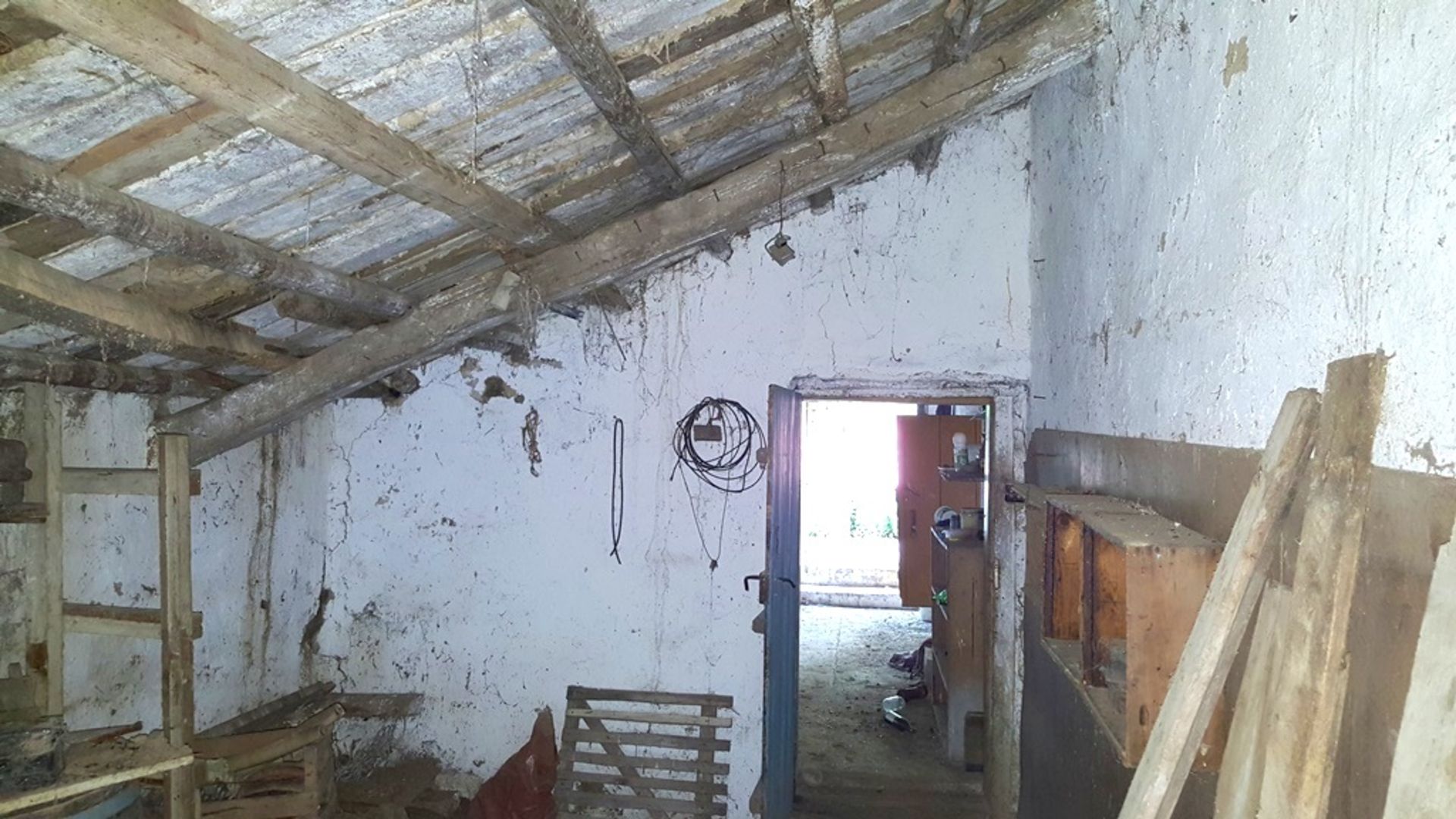 WISHING WELL COTTAGE Geshanovo, Dobrich, Bulgaria, 36 miles from Sea! - Image 24 of 59