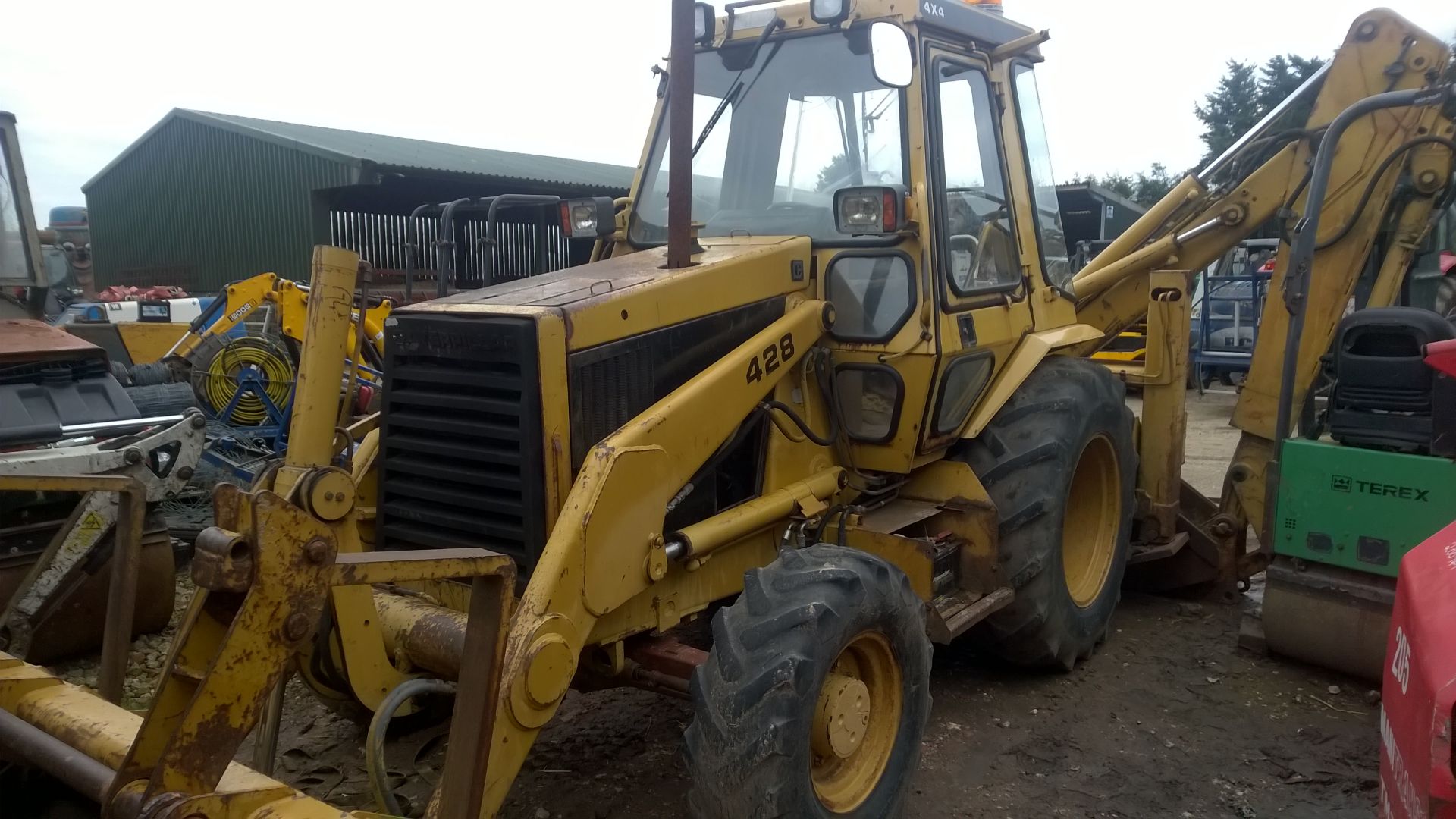 1988/F REG CATERPILLAR 428 4X4 EXCAVATOR/DIGGER - WITH A 4 IN 1 BUCKET *PLUS VAT* - Image 5 of 13